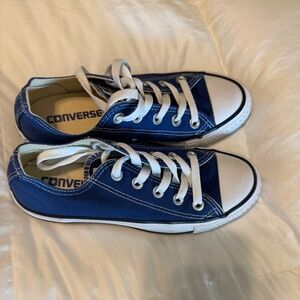 Royal blue converse
